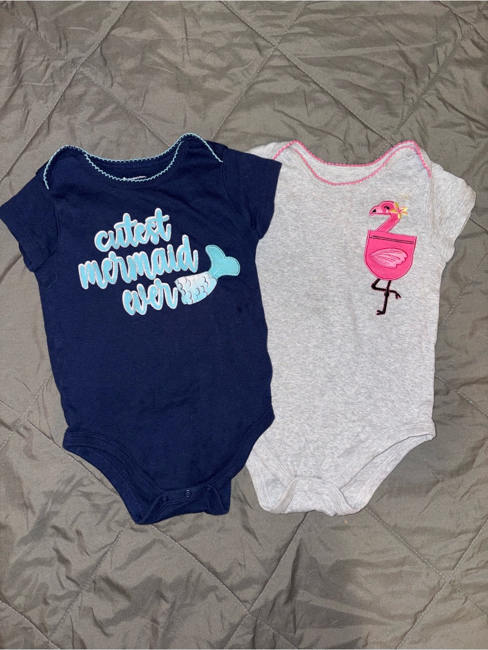 Onesie bundle 💕